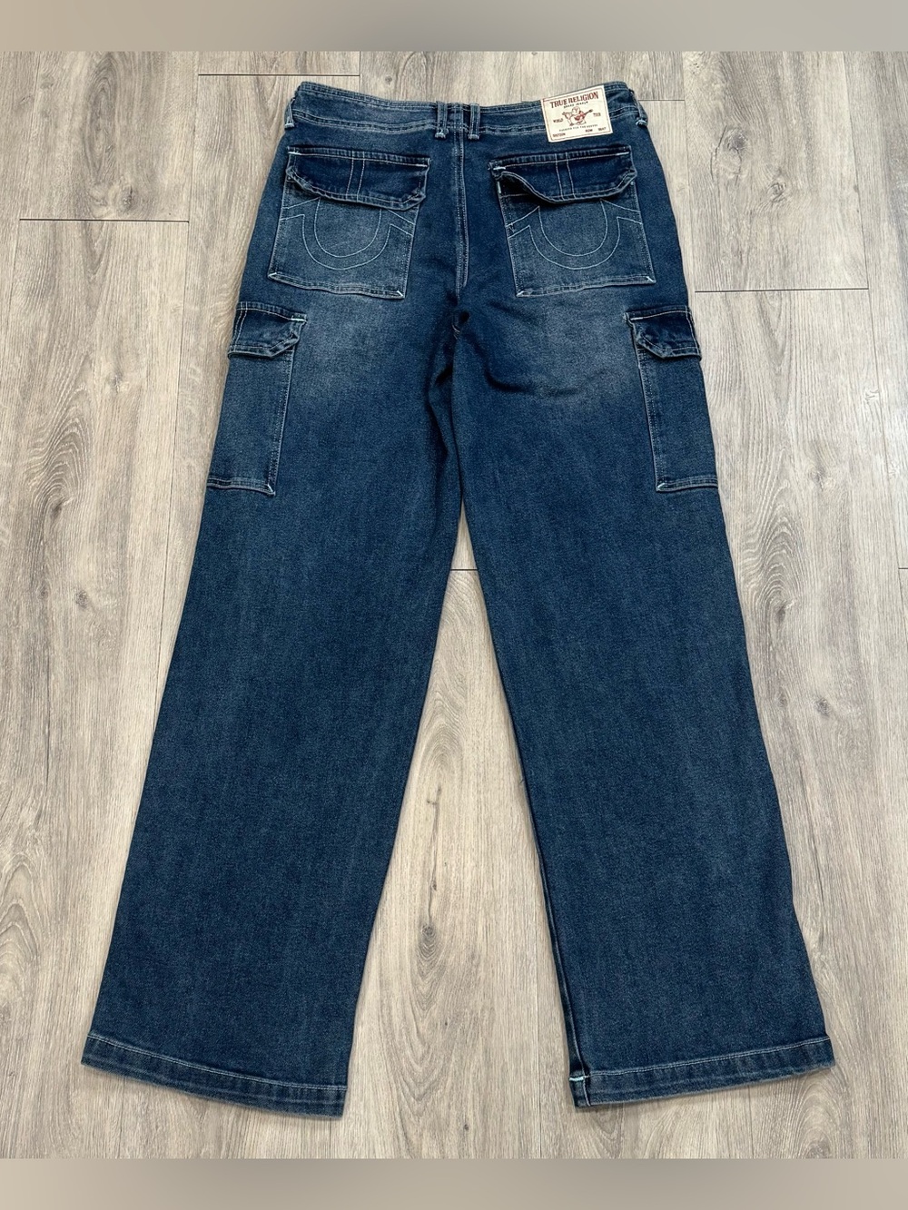 NWOT True Religion Medium Wash Denim Cargo Utility Single Needle Straight Jeans - Picture 6 of 9